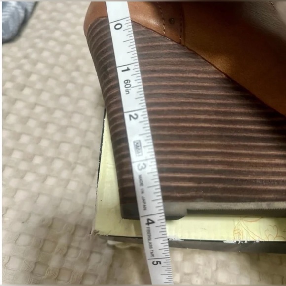 Restricted Brown Cutout Lace-Up Heels – Vintage Inspired Size 7 - Picture 3 of 4